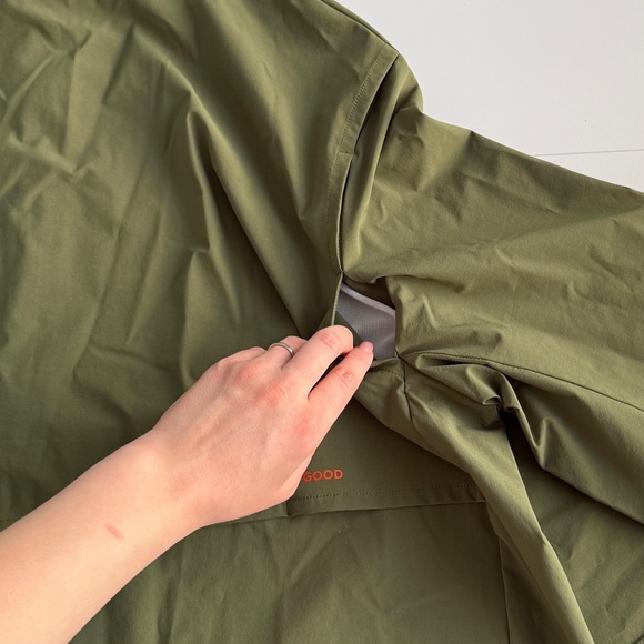 Cotopaxi Vuelta Performance Windbreaker Jacket Men’s XXL Color Pine Vented Light - Picture 12 of 16